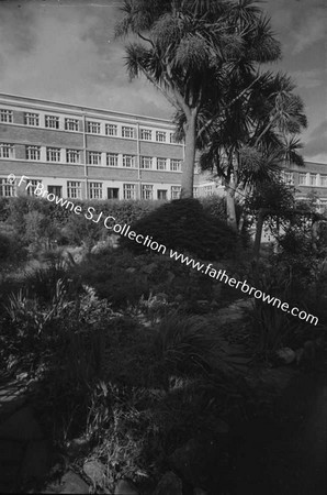 HOLY CHILD CONVENT EXTERIOR